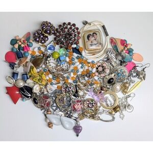 Craft Jewelry Lot Repair Re-purpose some for Wear 235 grams